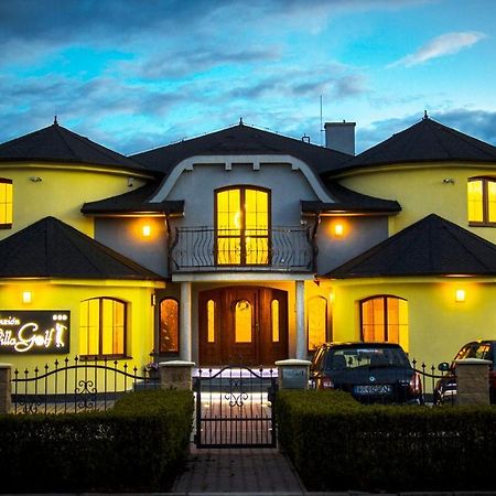 Villa Golf Szliács Kültér fotó
