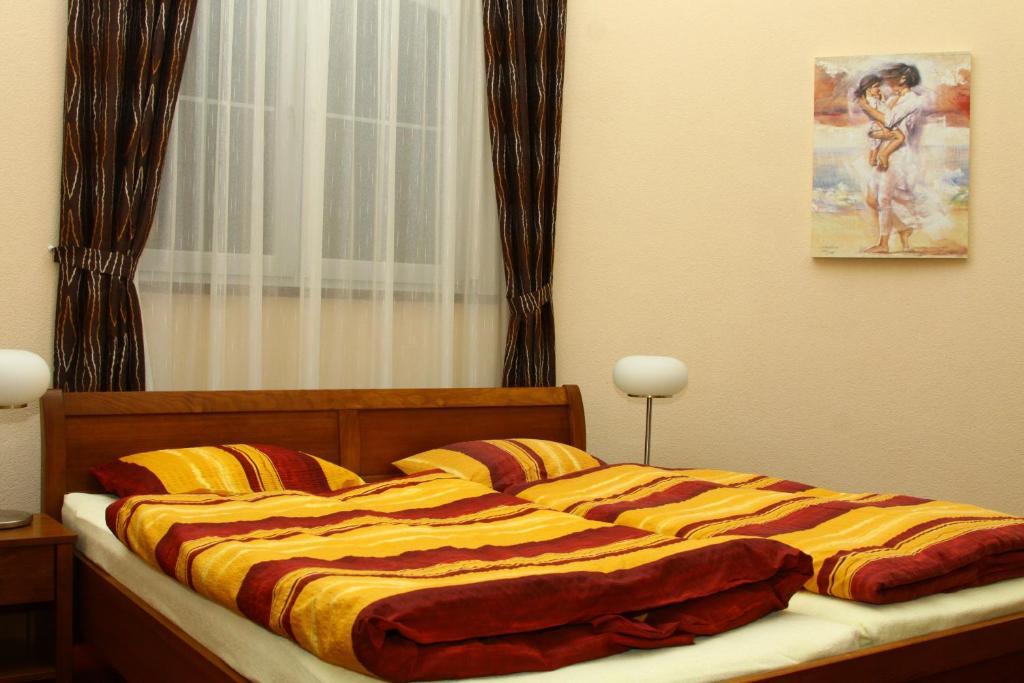 Villa Golf Szliács Kültér fotó