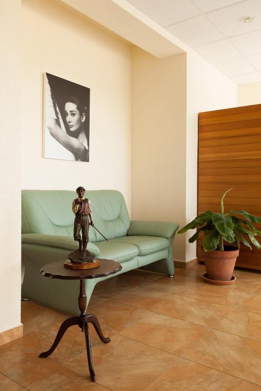 Villa Golf Szliács Kültér fotó