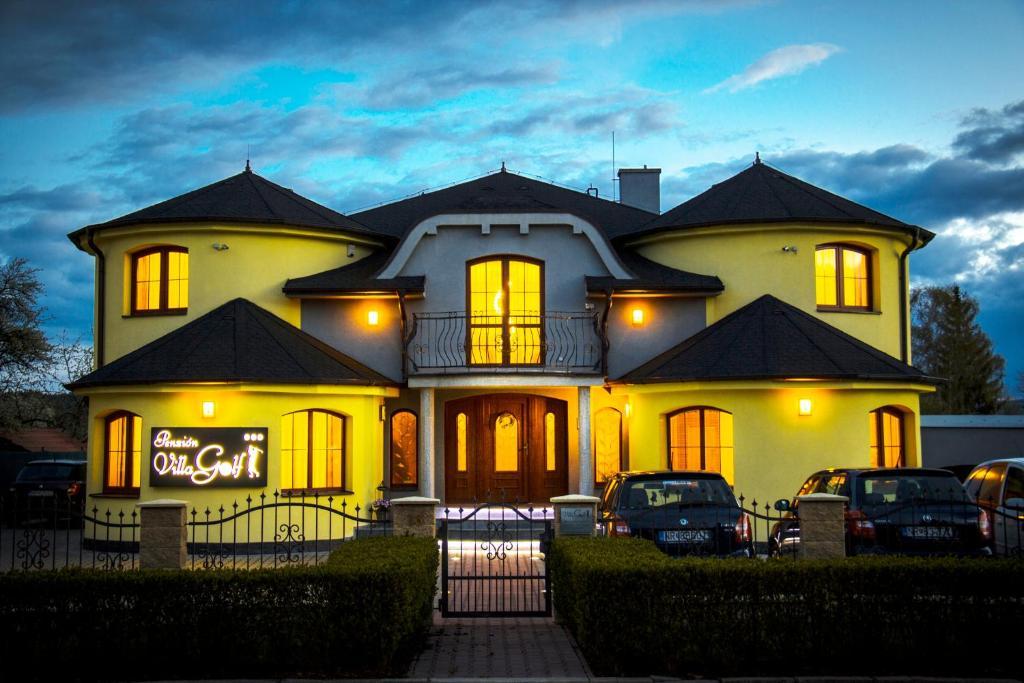 Villa Golf Szliács Kültér fotó